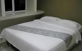 Hii-5 Hotel